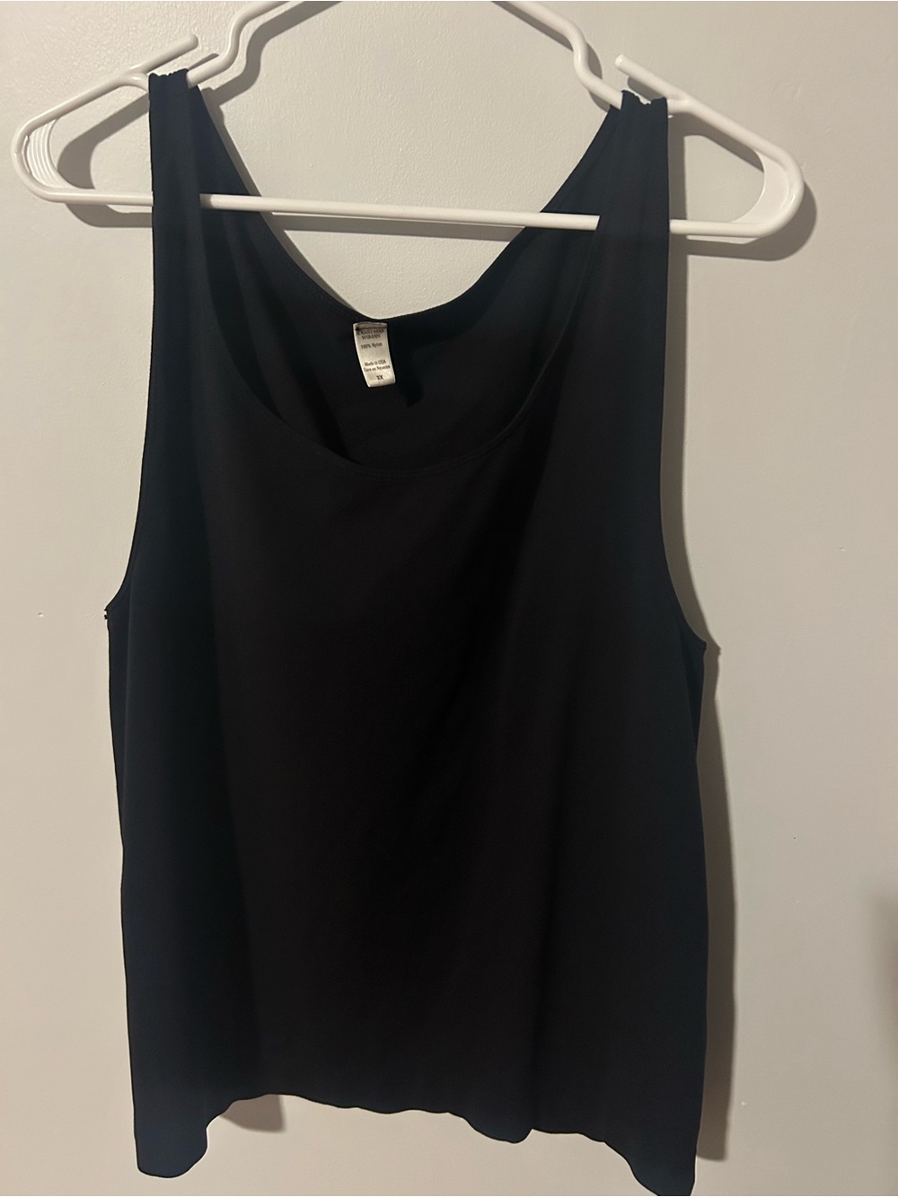 Black Women's Sleeveless Scoop Neck Top size 3X August Max brand